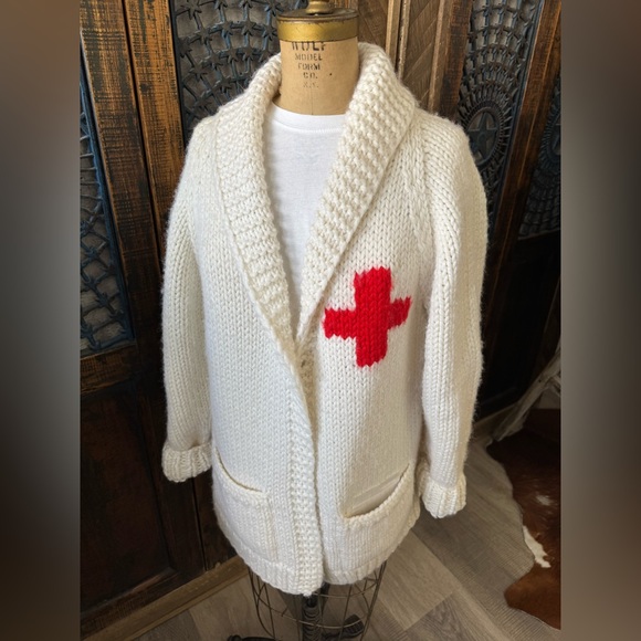 GOGO Snow Babe Cardigan Sweater - Picture 9 of 12